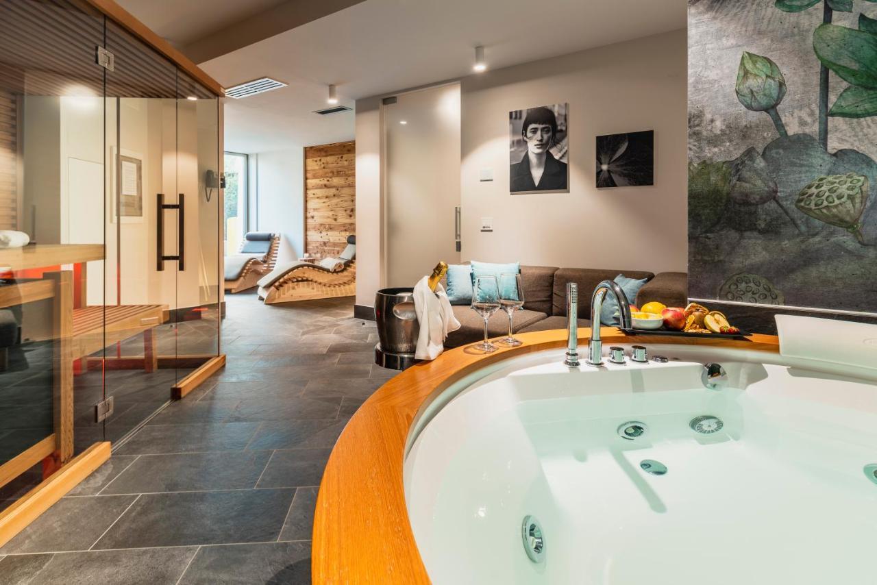 Suites Hotel Astor Belluno Luaran gambar