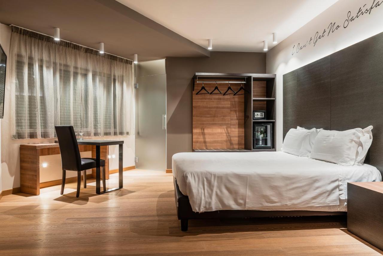 Suites Hotel Astor Belluno Luaran gambar