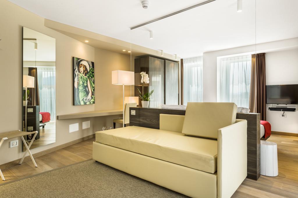 Suites Hotel Astor Belluno Bilik gambar