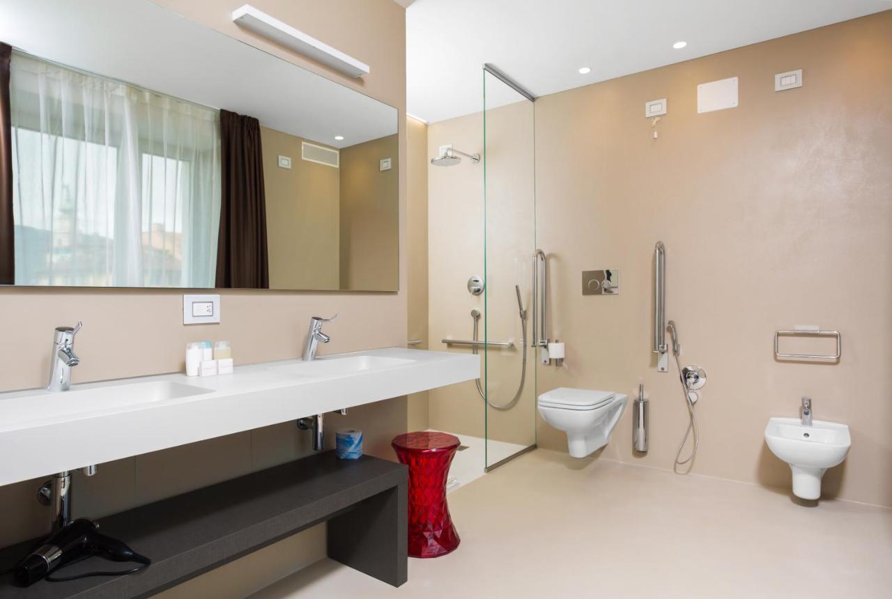 Suites Hotel Astor Belluno Luaran gambar